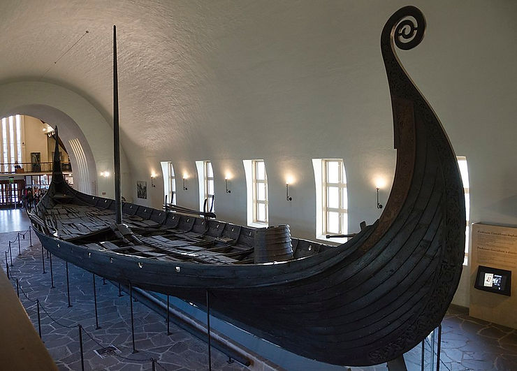 Das Oseberg-Schiff im Wikingerschiffsmuseum in Oslo
