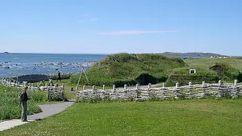 Rekonstruktion der Wikinger Siedlung in Kanada